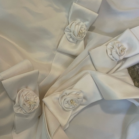 Off Shoulder Wedding Dress - Picture 6 of 9